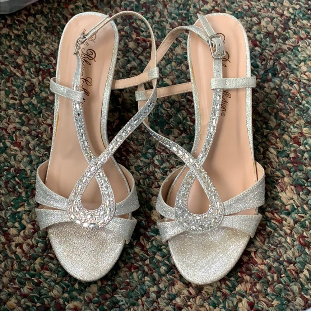 Dress shoes